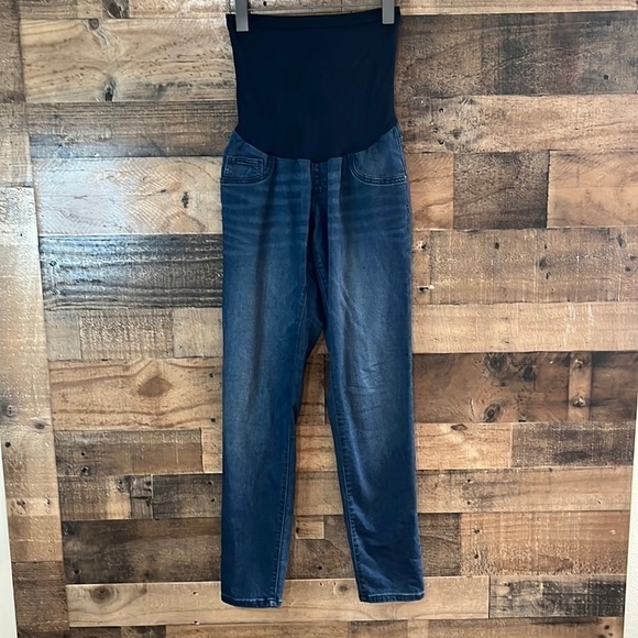Jessica Simpson Maternity Skinny Blue Jean Size medium Dark Wash